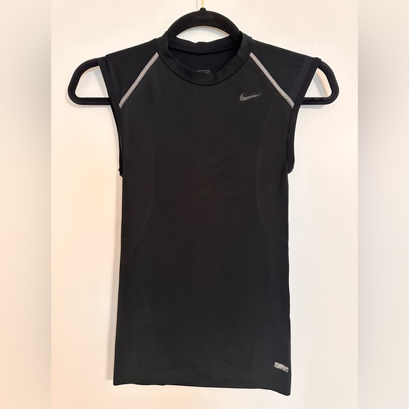 Nike Tops - NIKE Women, Men’s black vest. Tank top S